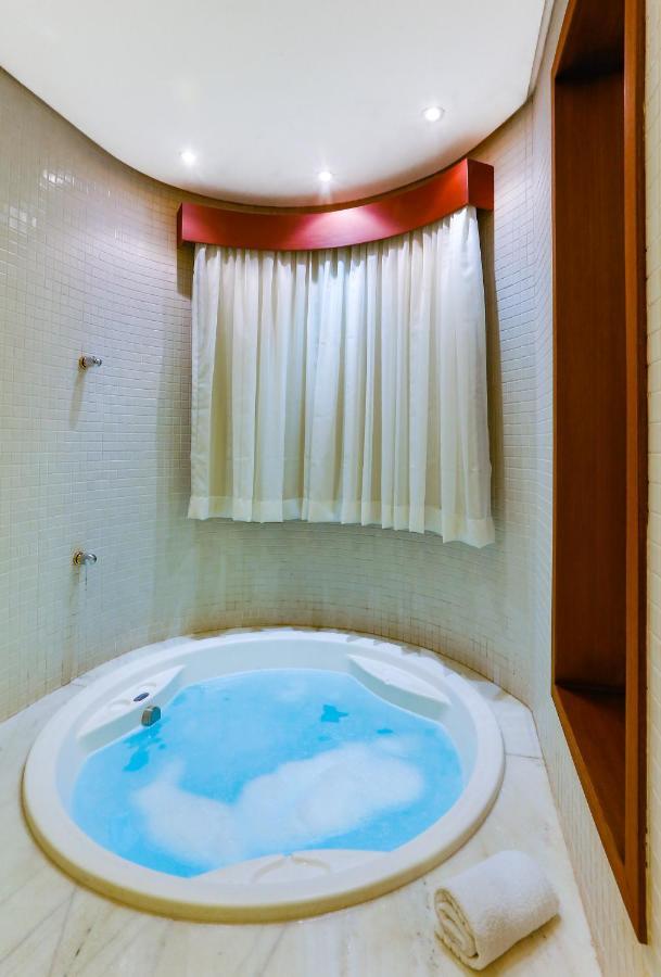 Hotel Hotsprings - 4*